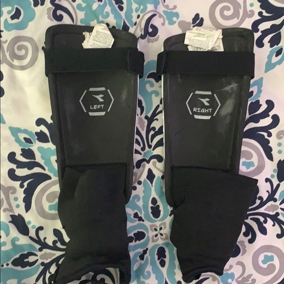 Shin pads - Picture 2 of 2